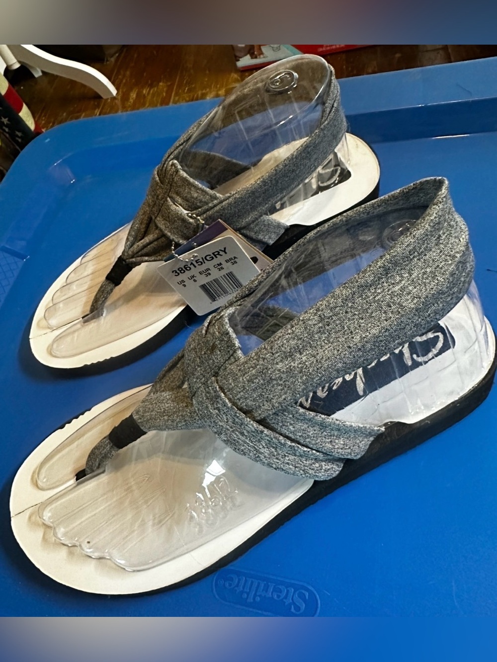S1075 Women’s Gray Slip-On Sandal Thong